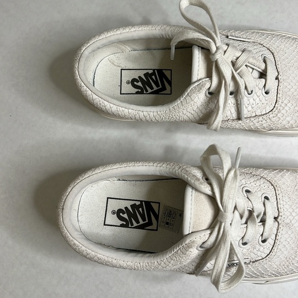 VANS ERA PLATFORM WHITE SNAKESKIN ANIMAL EMBOSSED SNEAKERS 7 - Picture 2 of 16